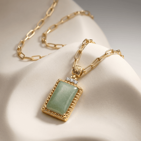 Pendentif avec chaîne Bauhaus - Doré Or jaune 18k, Aventurine verte & Oxyde de zirconium